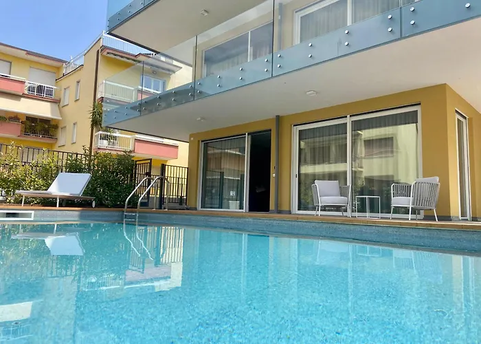 בית הארחה Maisonme With Private Pool